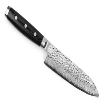 Santoku-vs-chef-knife the features of the Santoku knife