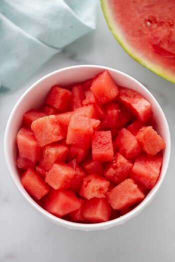 how to cut watermelon into cubes