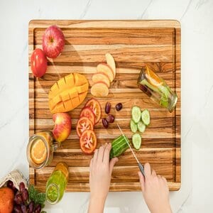 teak cutting board