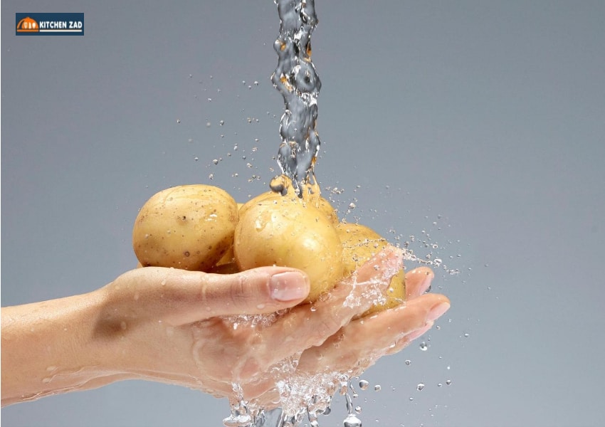 wash the potatoes