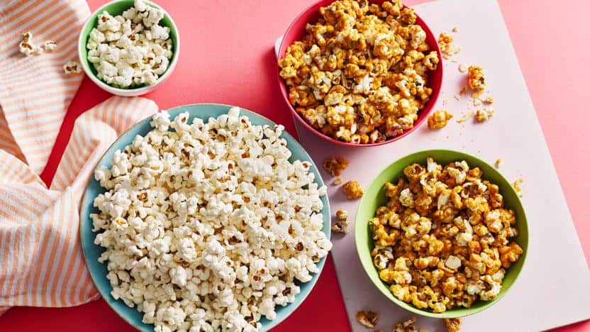 how does microwave popcorn work?